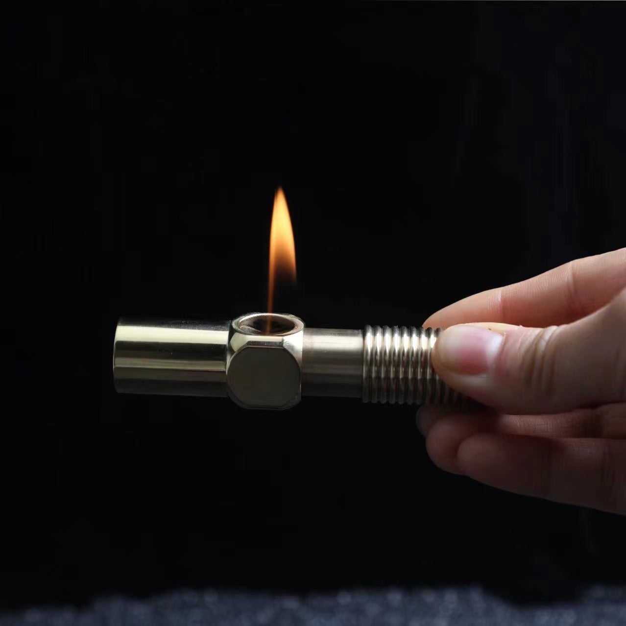 BRASS SCREW LIGHTER